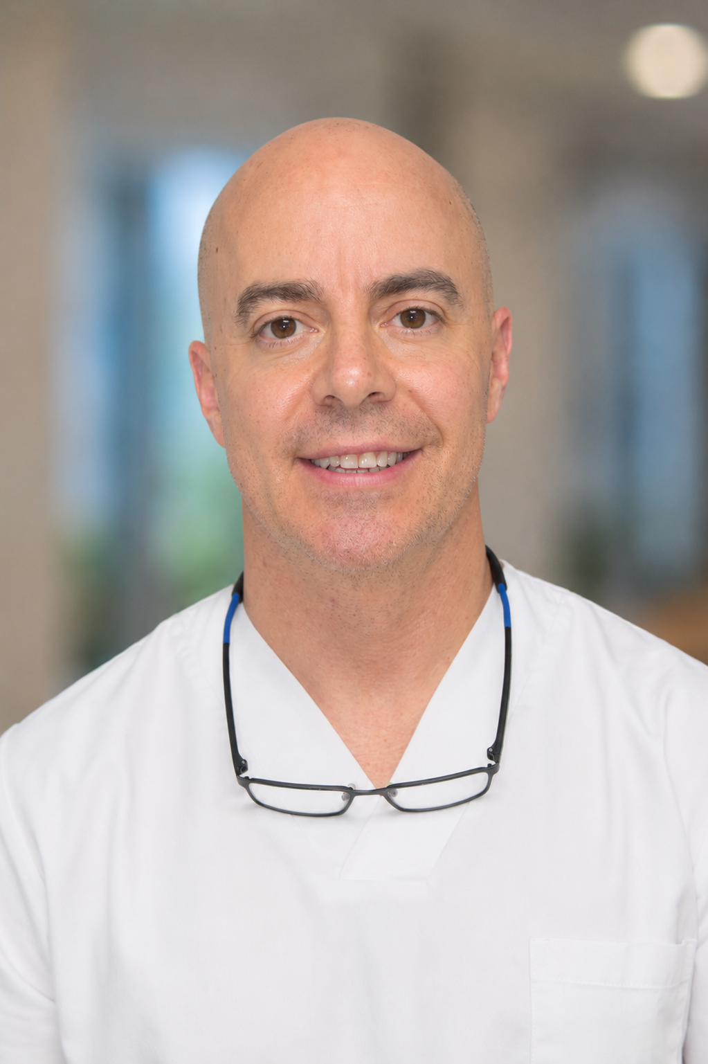 Dr. Mariano Tapias Perero